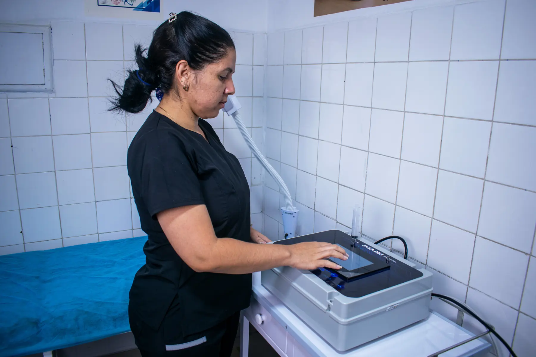 Terapia física en la clínica Rosales MedCuba